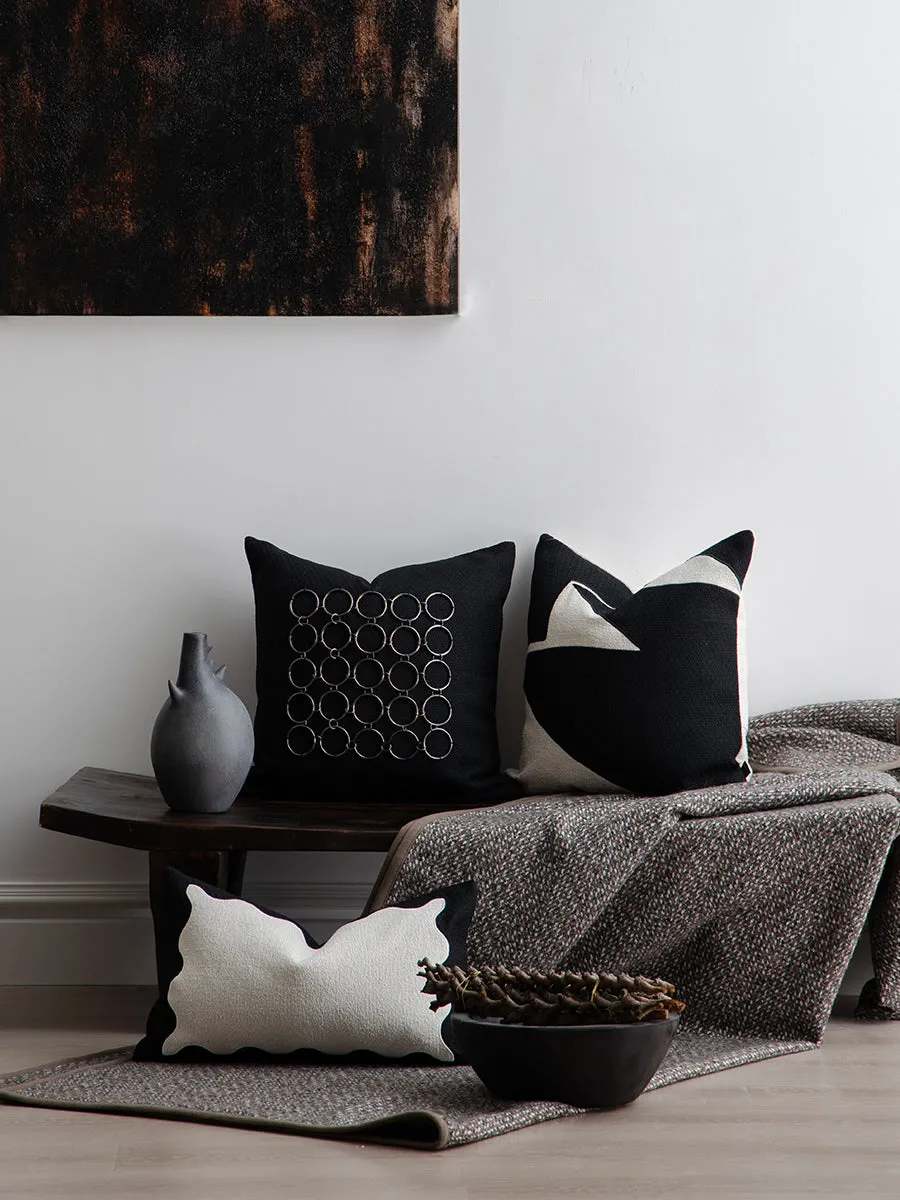 Black And White Pillow Set
