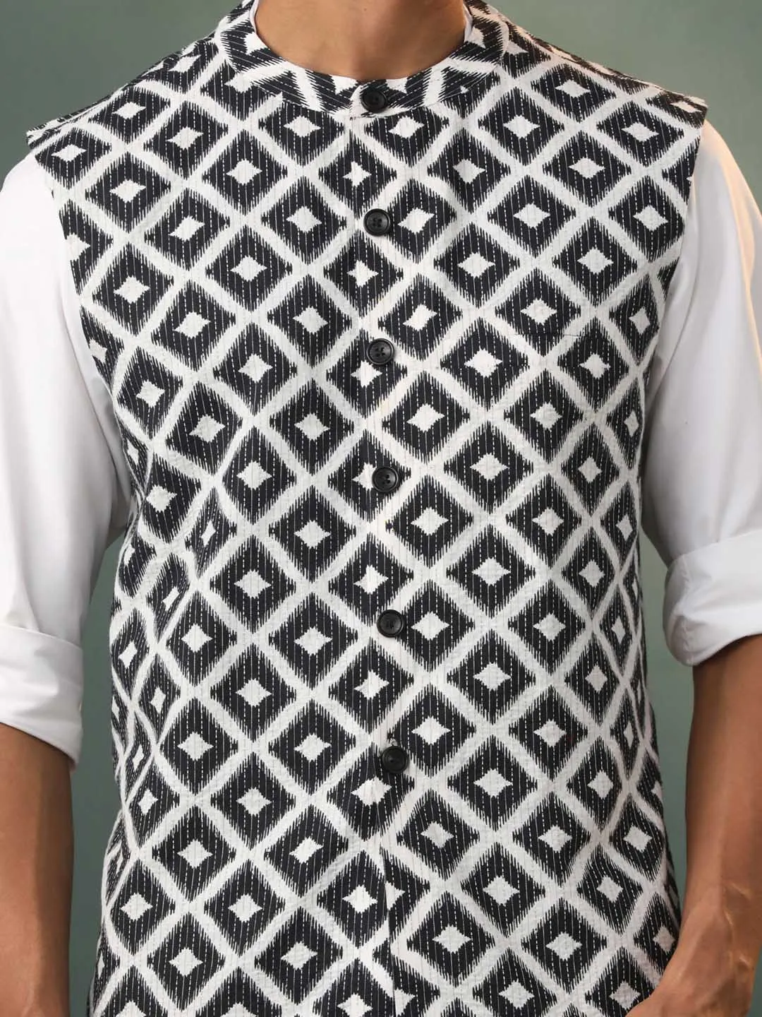 Jashvi Men's Black Ikkat Print Cotton Nehru Jacket