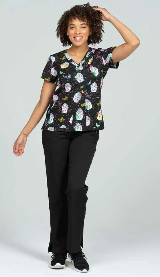 Meraki Sport Women's Print Scrub Top | Cake it Easy