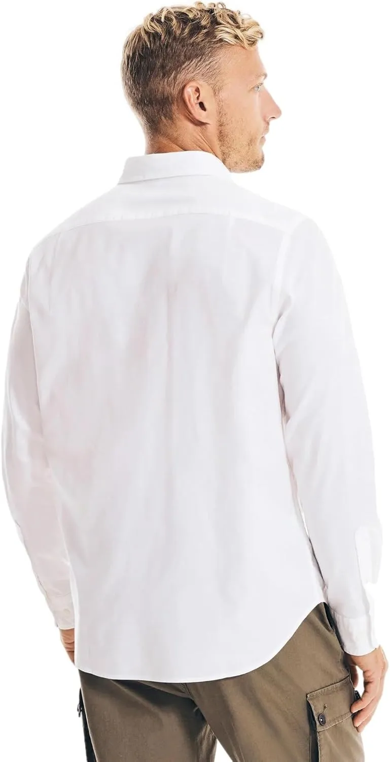 NAUTICA Men's Classic Fit Long Sleeve Button Down Shirt
