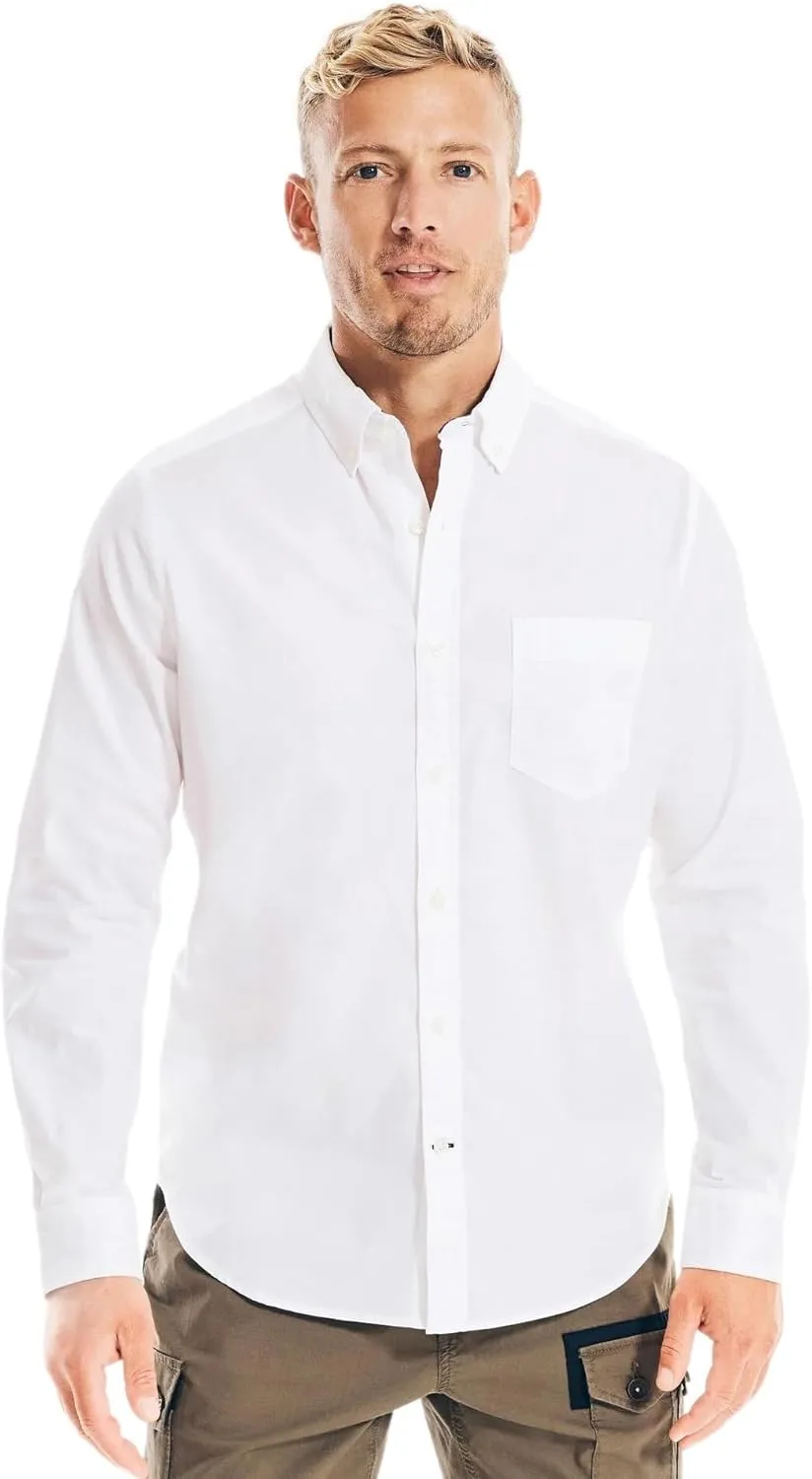 NAUTICA Men's Classic Fit Long Sleeve Button Down Shirt