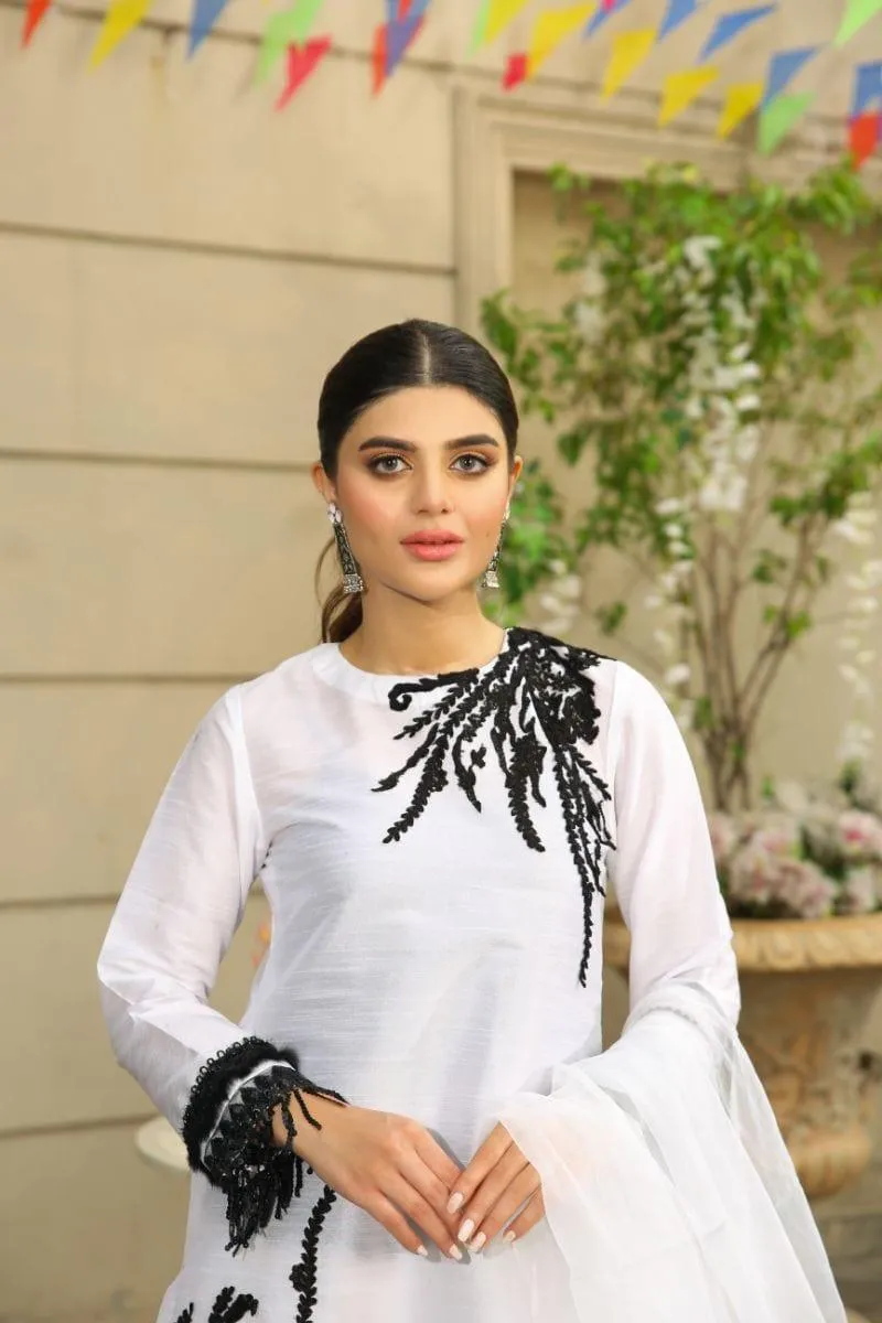 NILOFER SHAHID - Moon Stone - White Canvas - Floral Embroidered - 3 Piece