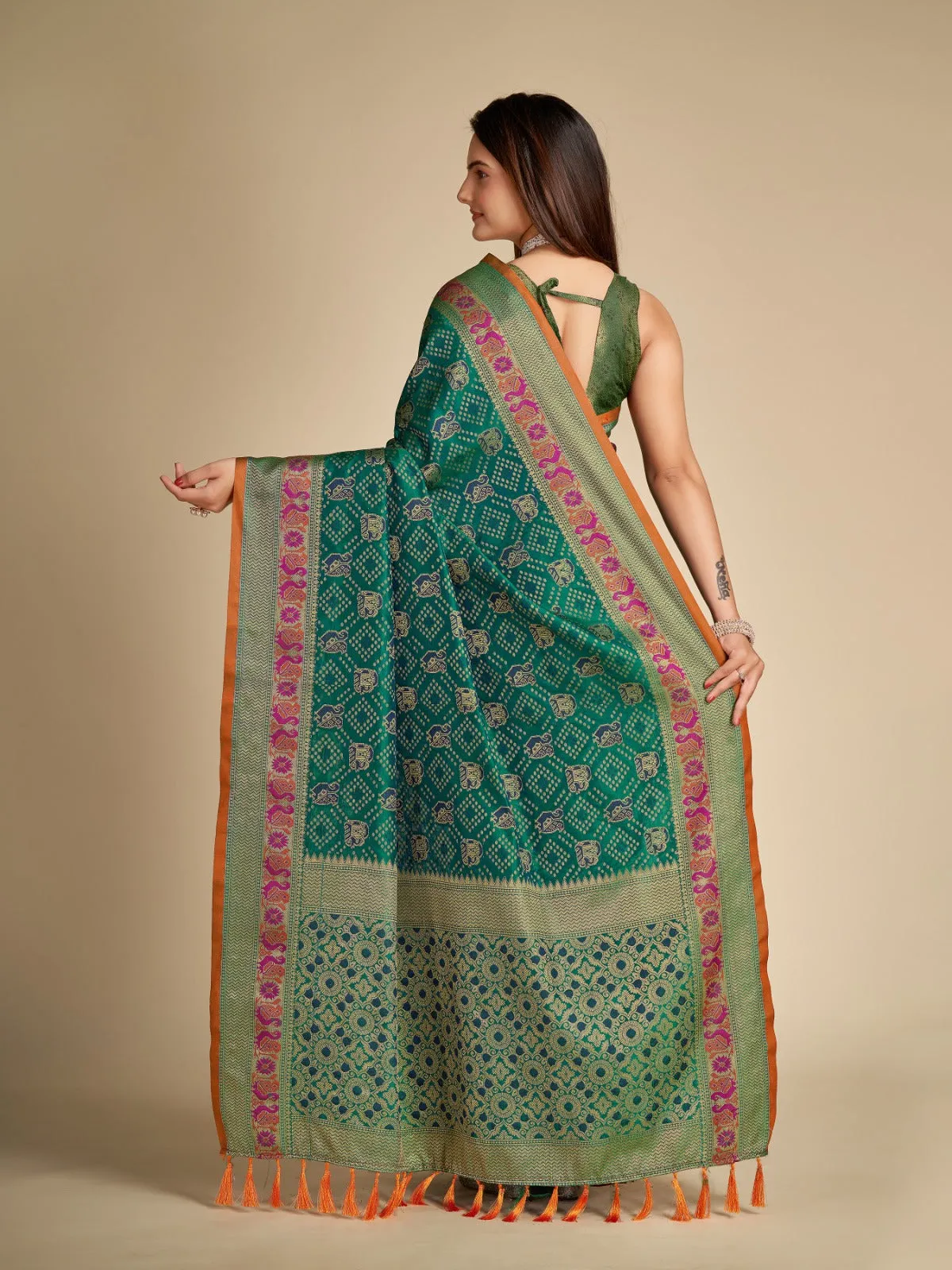 Women Party Wear Pure Patola Silk Saree with Un-Stitched Blouse