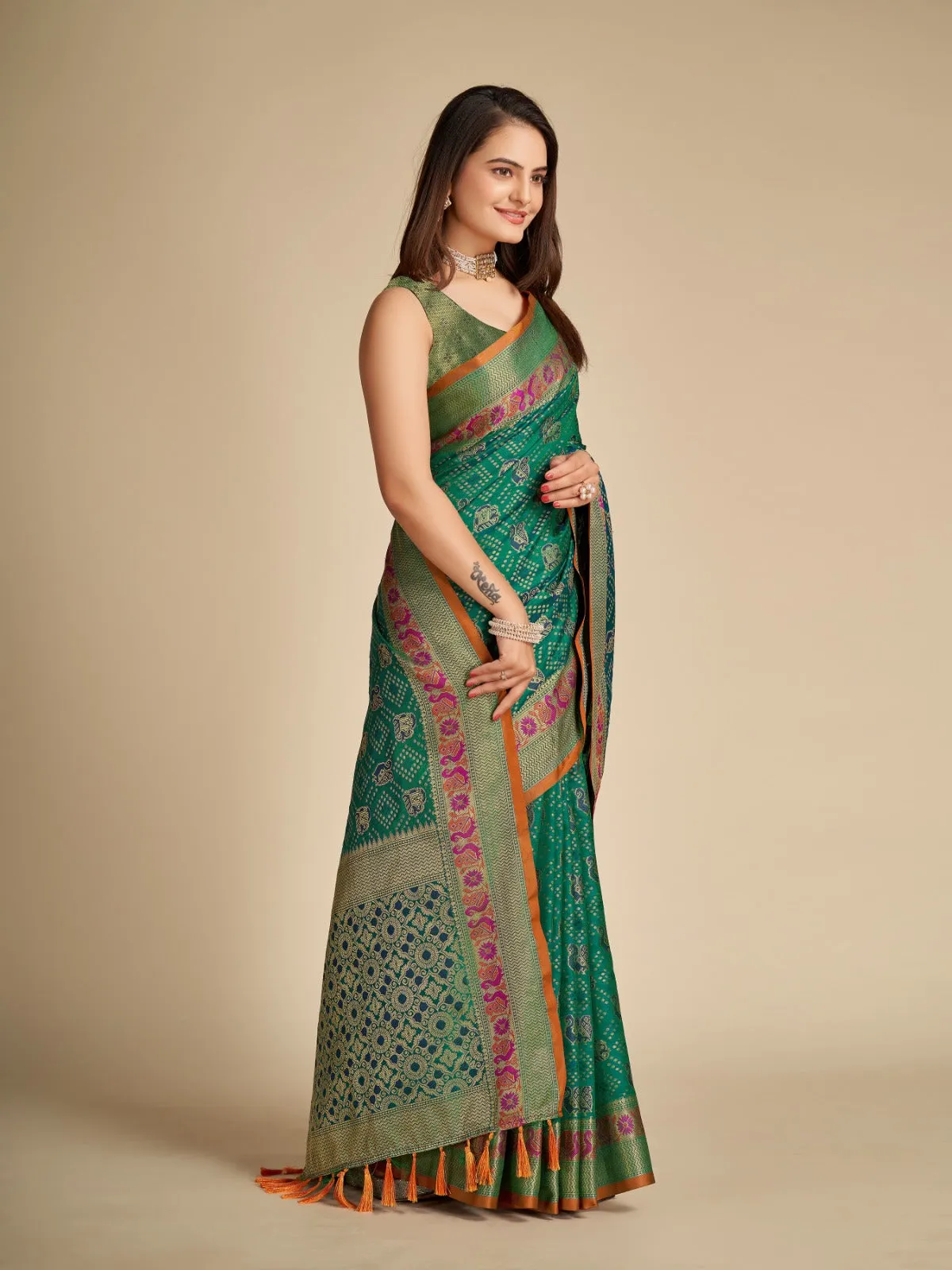 Women Party Wear Pure Patola Silk Saree with Un-Stitched Blouse
