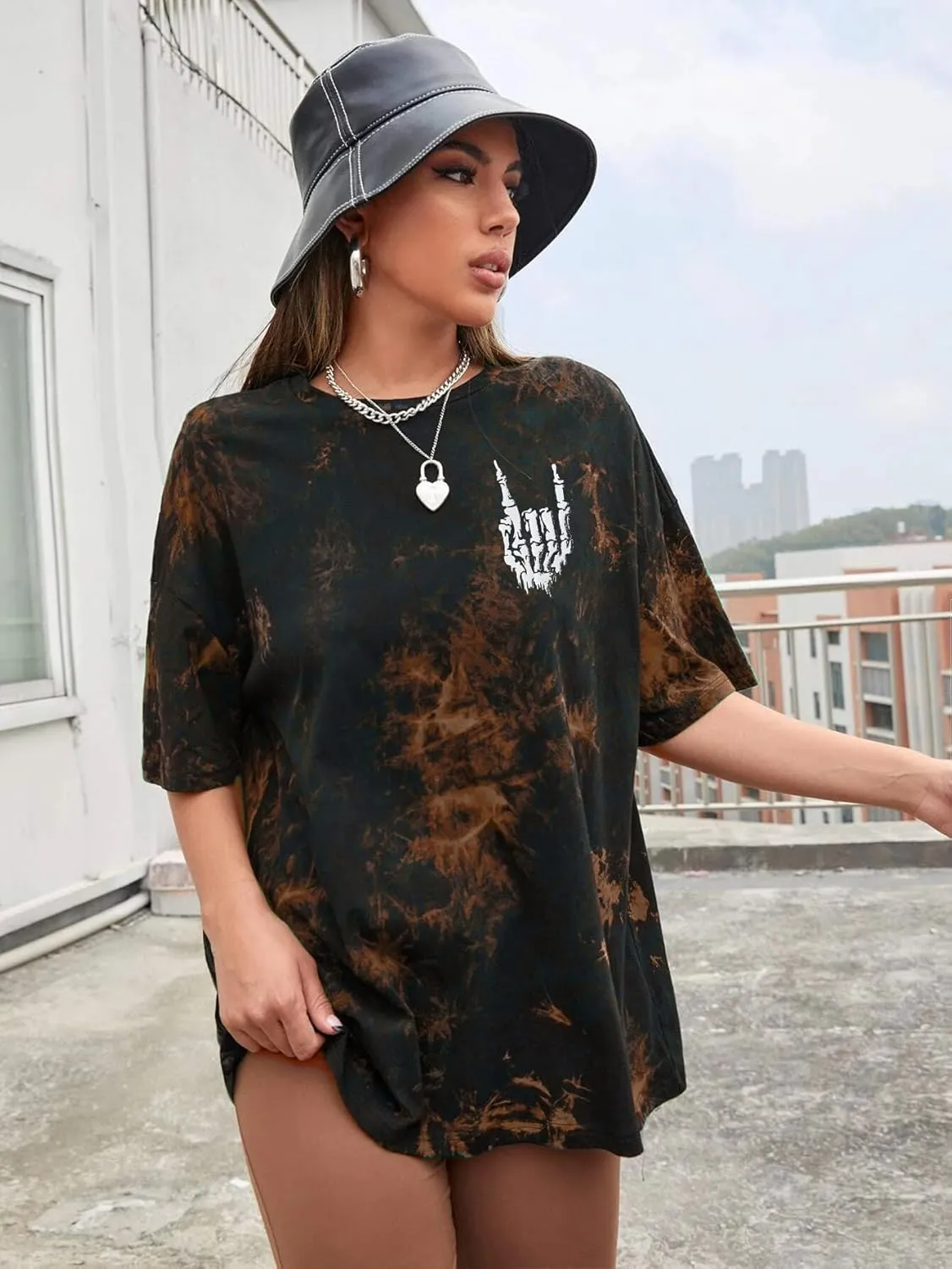 Womens Oversized Graphic Tees Moon Printed Tshirts Butterfly Shirt Vintage Summer Y2K Tops